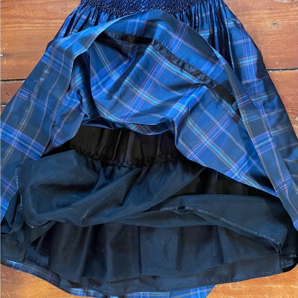 Ralph Lauren silk taffeta smocked holiday dress 6 - Picture 7 of 10